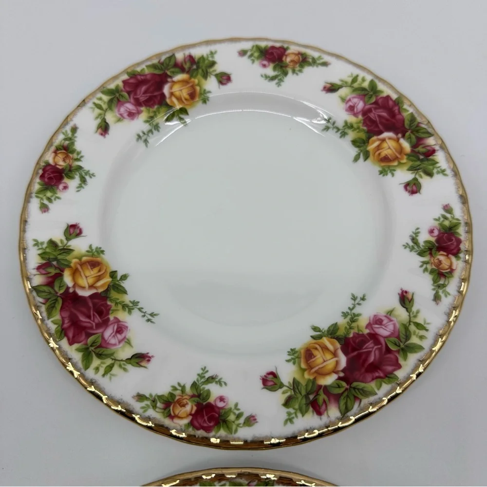 Royal Albert NWT Old Country Roses Salad Plate Set of 2
